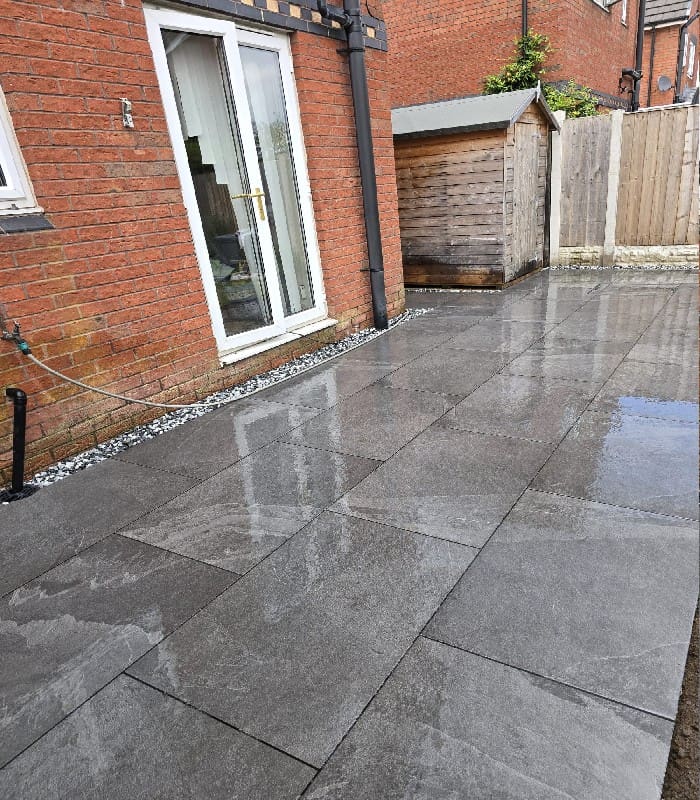 Rosa Black Indian Porcelain 600x900